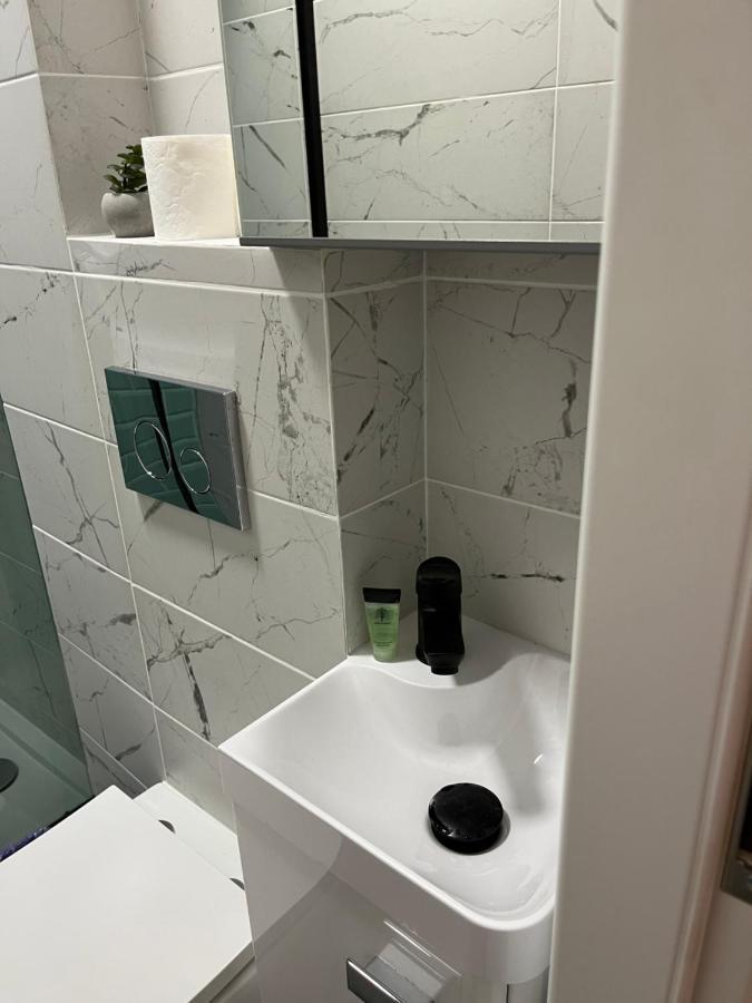 Good Apartament Wola Warsaw Apartament 1 Pokojowy Z Aneksem Apartment Ngoại thất bức ảnh